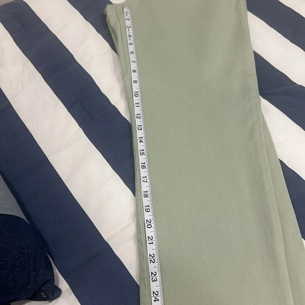 Gloria Vanderbilt Sage denim pants. Used in good condition - Picture 7 of 12